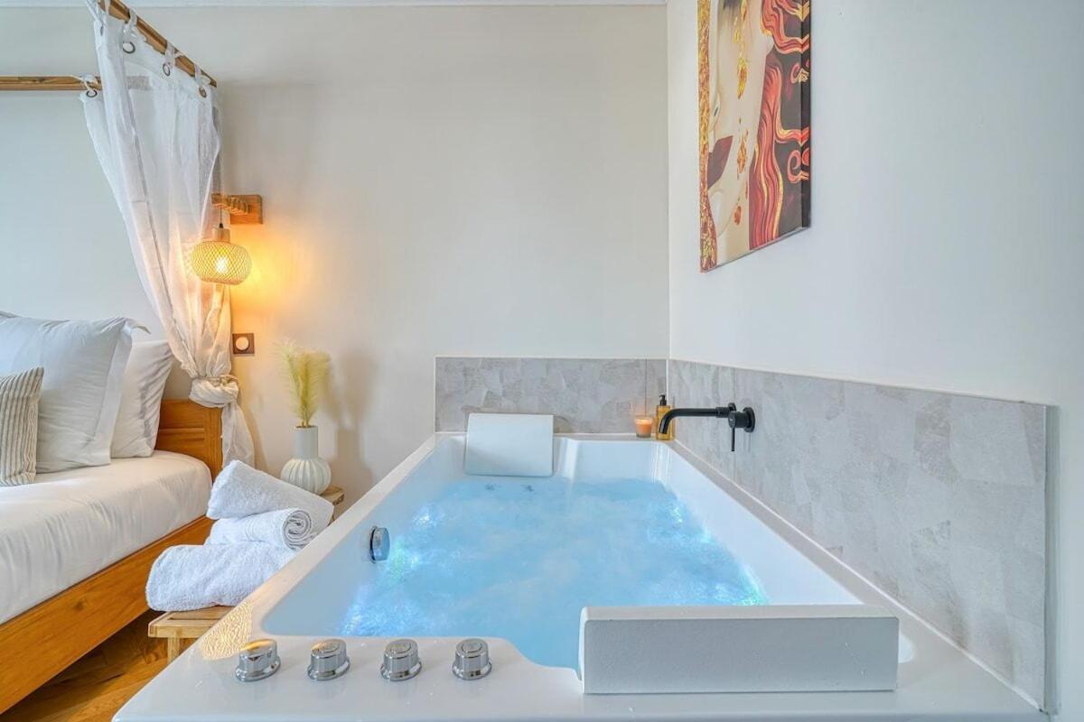 Inn Place To Be Paris La Defense Courbevoie Exterior photo