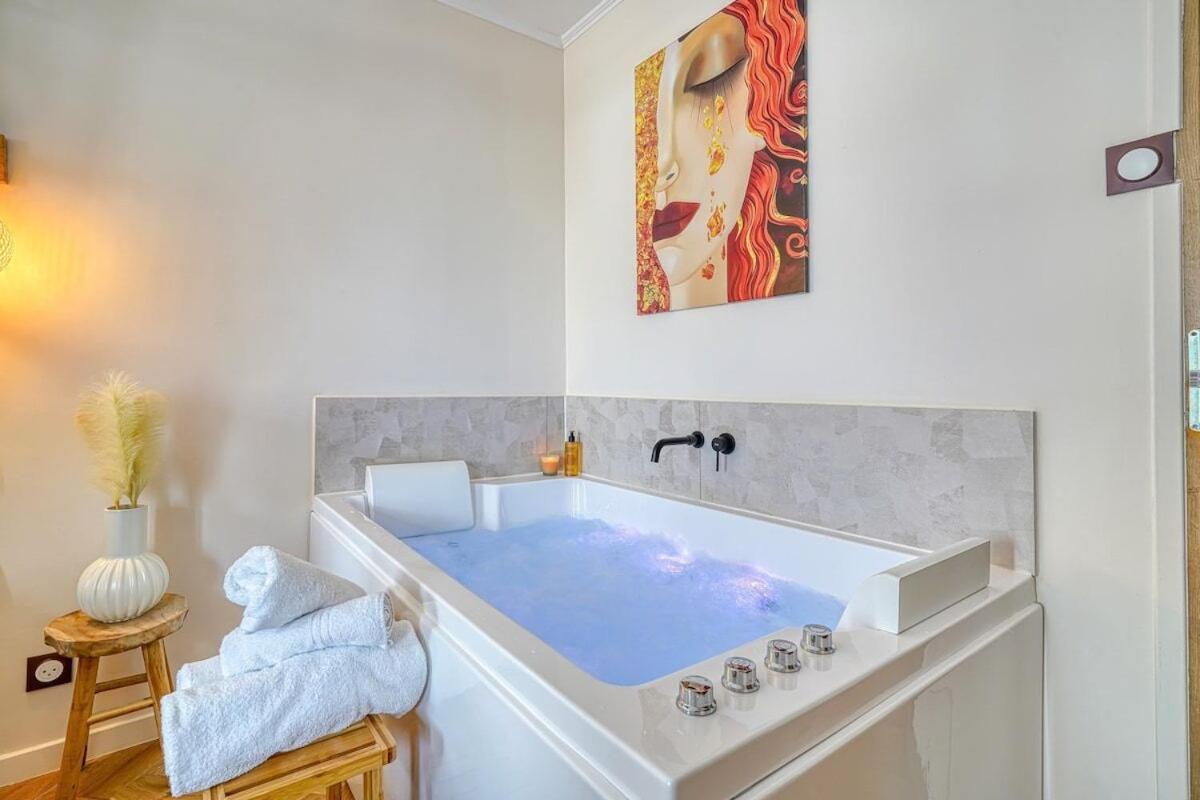 Inn Place To Be Paris La Defense Courbevoie Exterior photo
